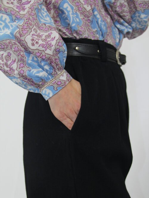 Blouse Gipsy cousue dans un tissu à fleurs – patron blouse femme