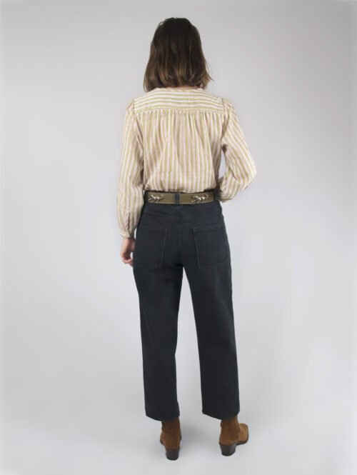 Vue de dos du pantalon Shelby – patron pantalon femme coupe ballon